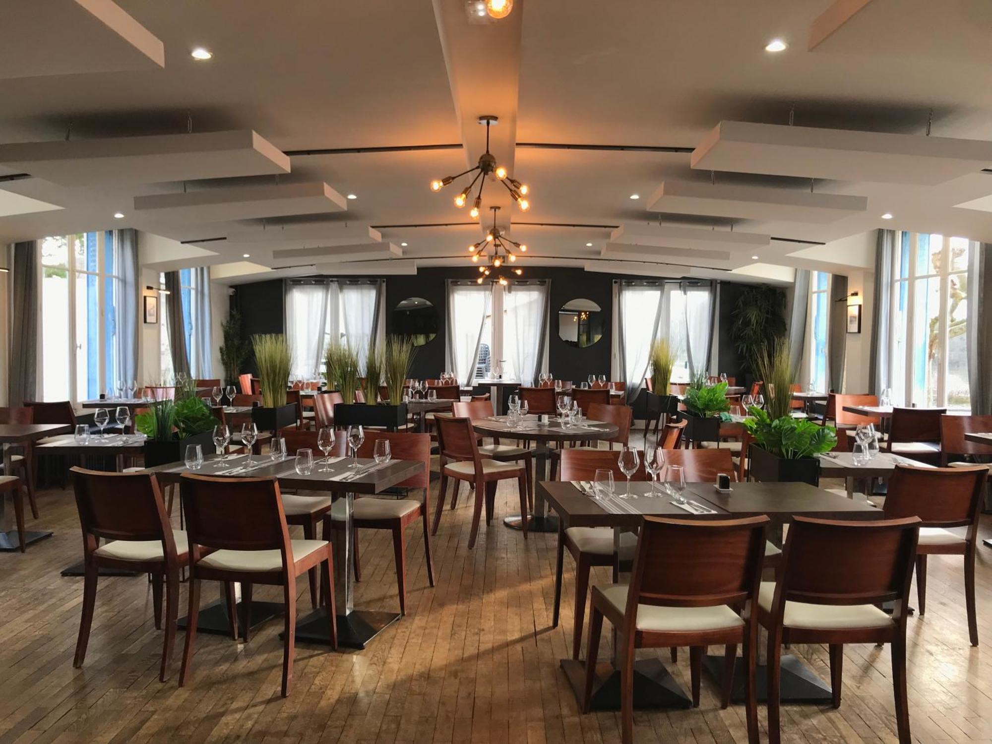 Logis Hotel & Restaurant - Les Bords De Seine Ла-Рош-Гвіон Екстер'єр фото